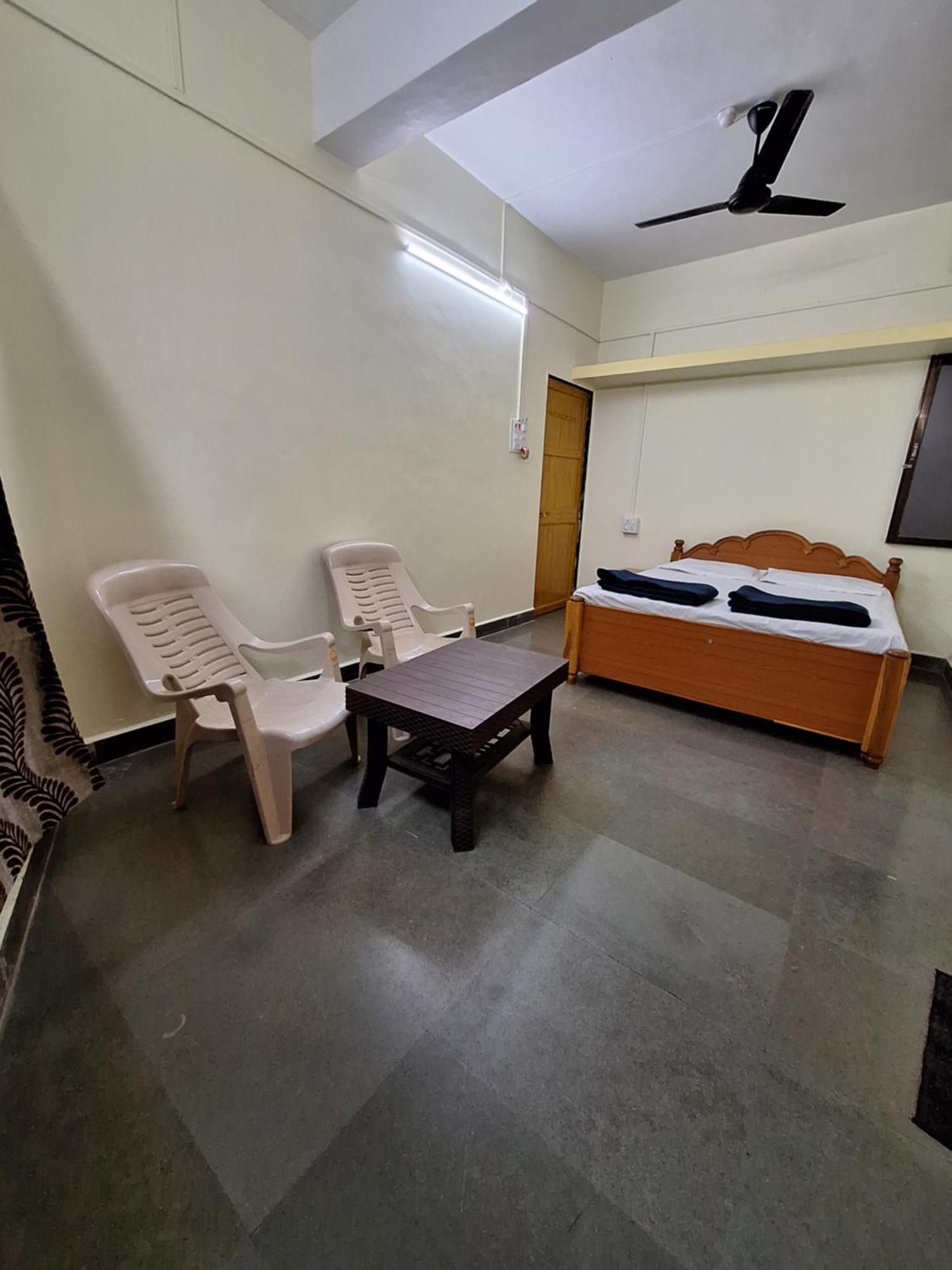 Anand Nivas Homestay Mālvan Dış mekan fotoğraf